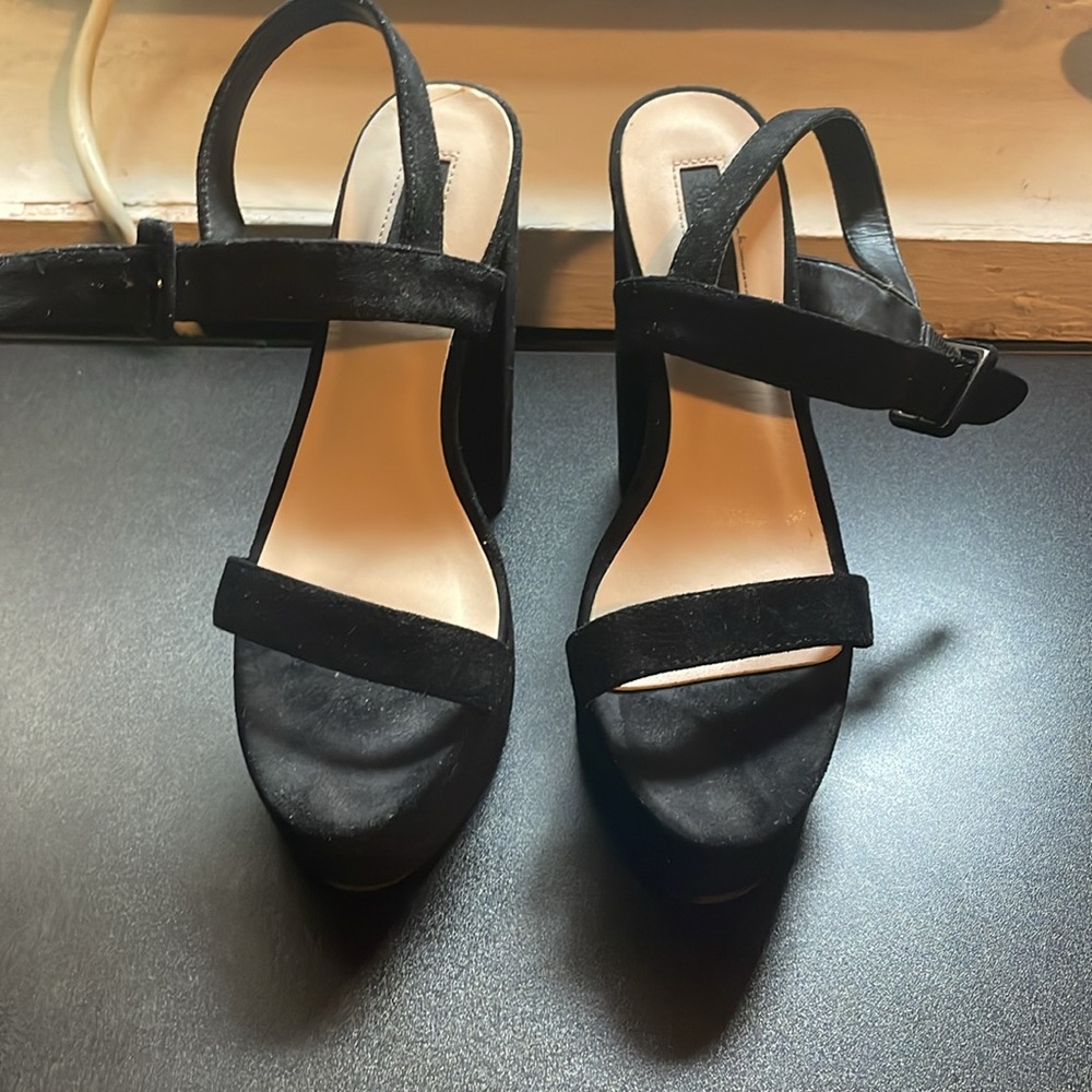 Forever 21 Black Platform Heels - Picture 3 of 5